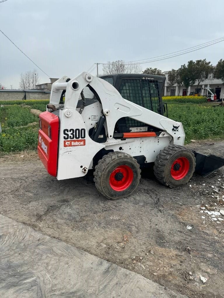 Bobcat S 300 - Skid steer loader: picture 5 Bobcat S 300 - Skid steer loader: picture 5