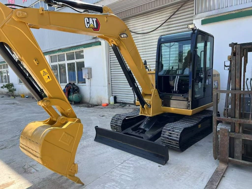 CAT 305.5E2 - Mini excavator: picture 5 CAT 305.5E2 - Mini excavator: picture 5