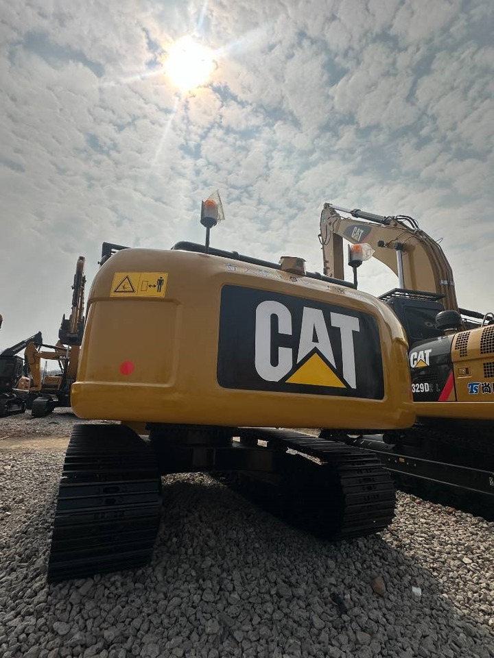 CAT 320D2 - Crawler excavator: picture 4 CAT 320D2 - Crawler excavator: picture 4