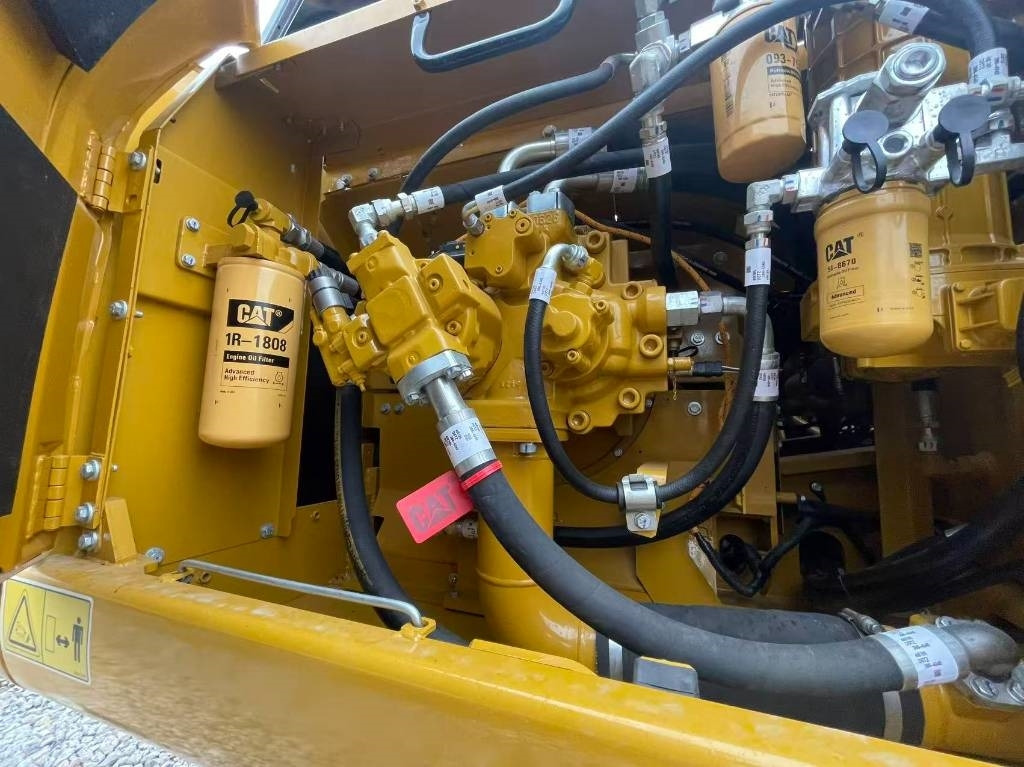 New Crawler excavator CAT 336: picture 9