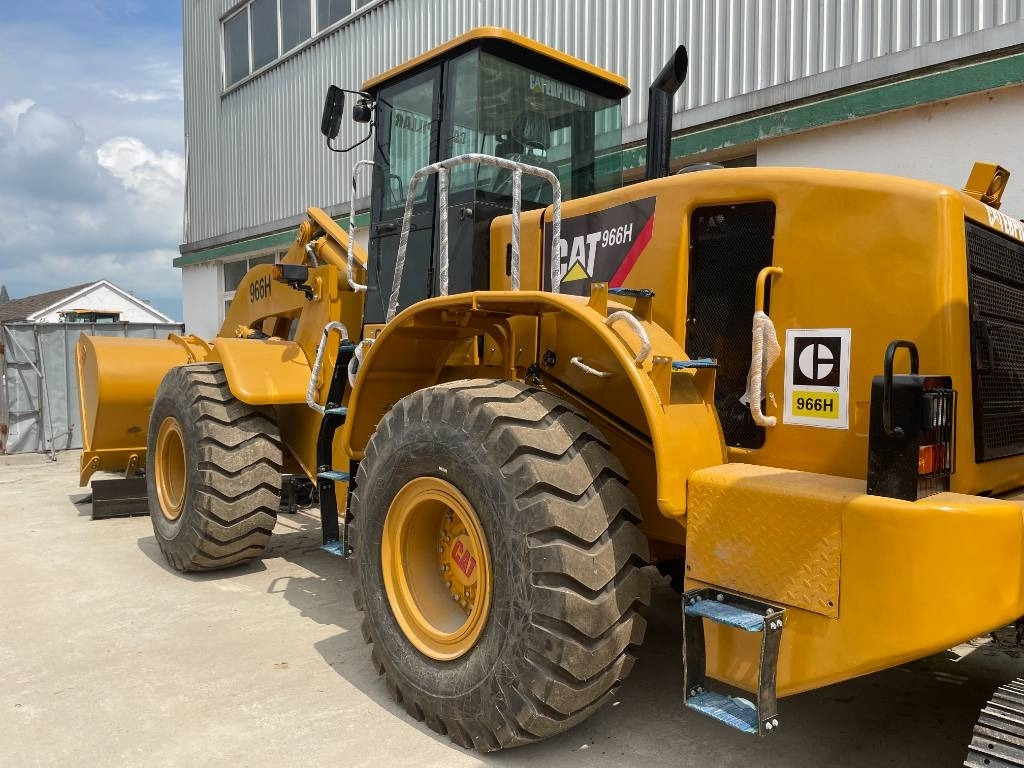 CAT 966 H  - Wheel loader: picture 5 CAT 966 H  - Wheel loader: picture 5