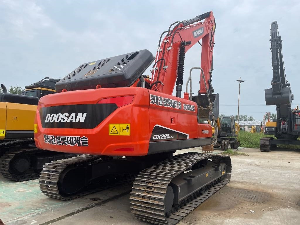 Doosan DX 225 LC - Crawler excavator: picture 4 Doosan DX 225 LC - Crawler excavator: picture 4