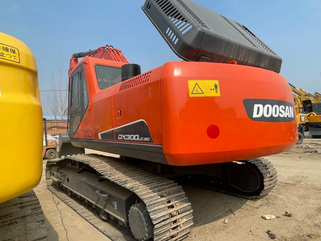 Doosan DX 300 - Crawler excavator: picture 4 Doosan DX 300 - Crawler excavator: picture 4