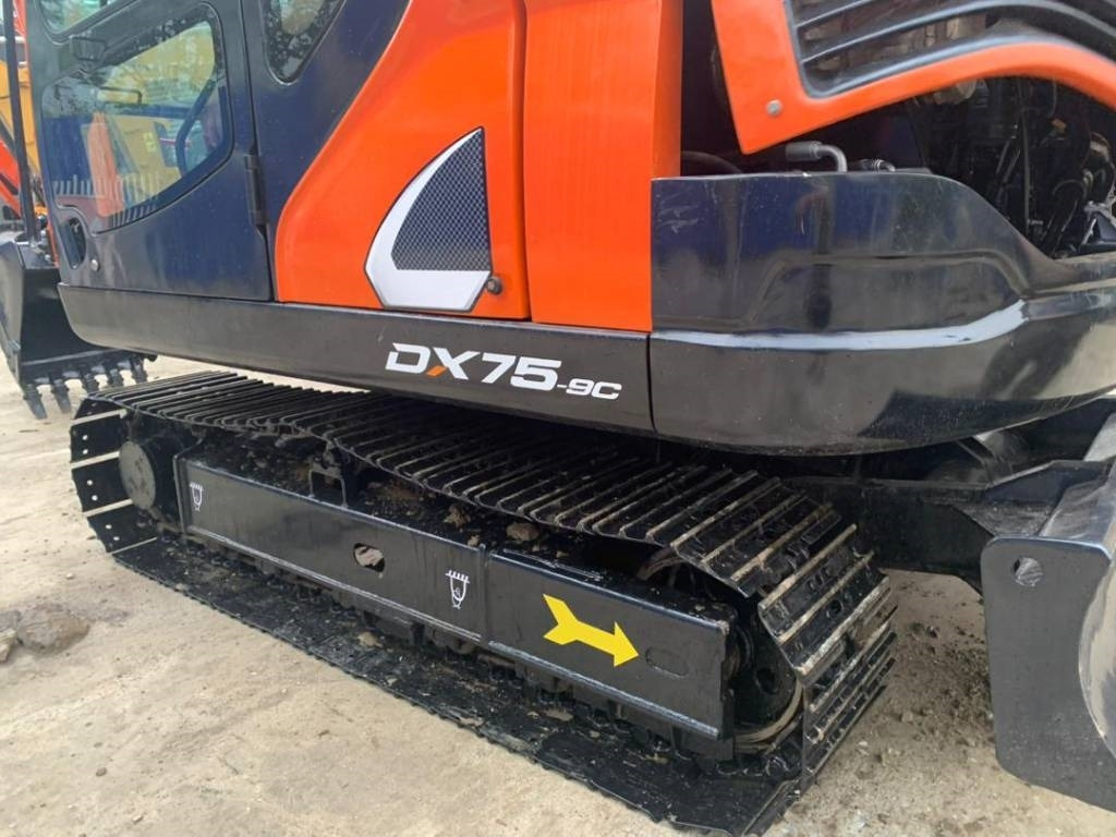 Mini excavator Doosan DX 75-9 C: picture 6