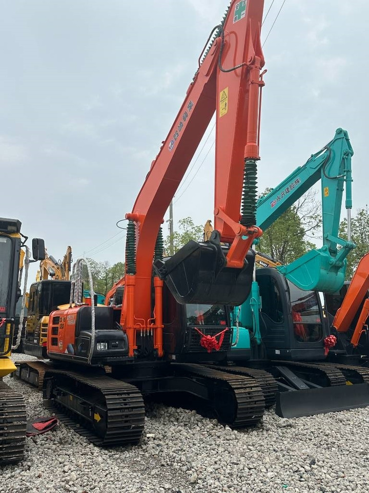 Hitachi ZX 120 - Crawler excavator: picture 4 Hitachi ZX 120 - Crawler excavator: picture 4