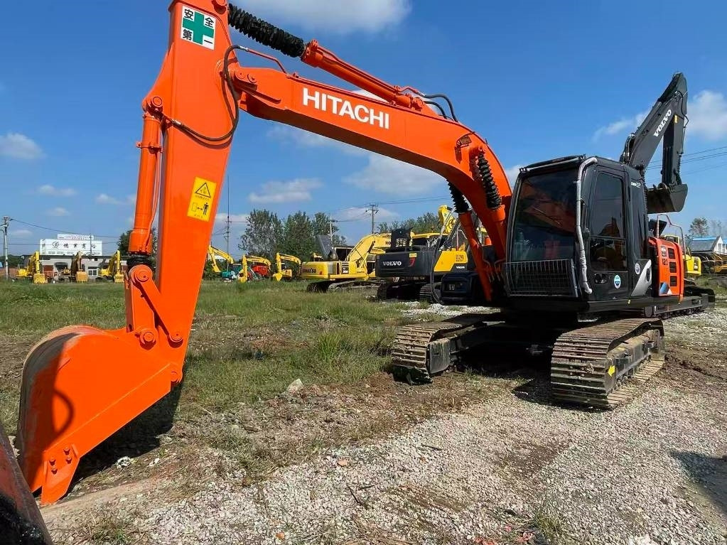 Hitachi ZX 120 - Crawler excavator: picture 2 Hitachi ZX 120 - Crawler excavator: picture 2
