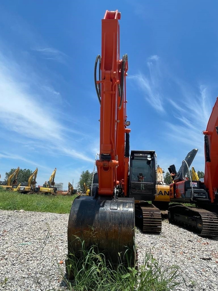 Hitachi ZX 200 - Crawler excavator: picture 3 Hitachi ZX 200 - Crawler excavator: picture 3