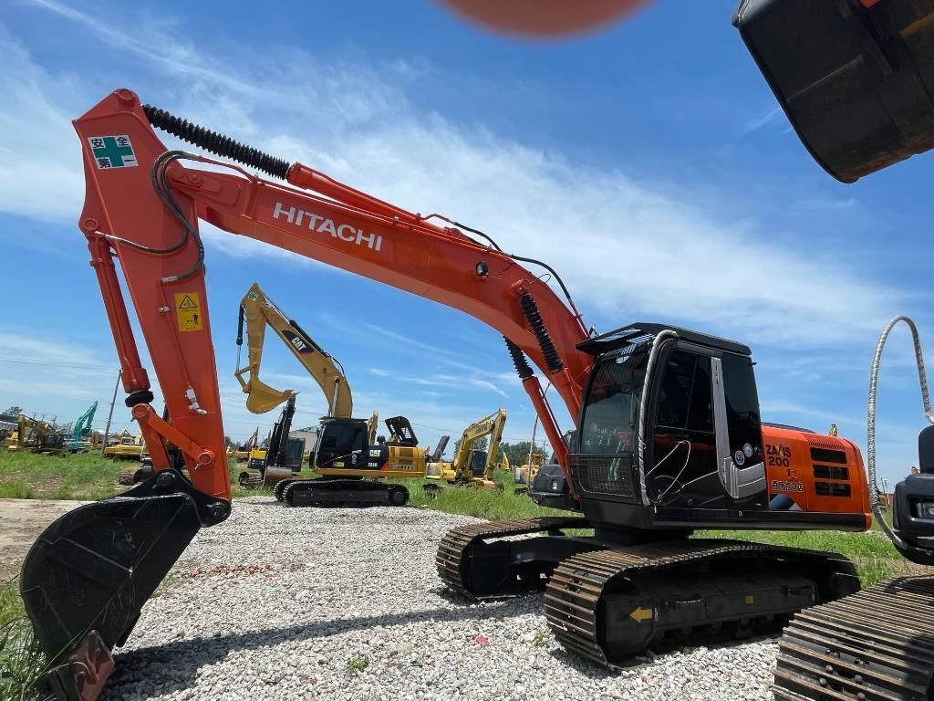 Hitachi ZX 200 - Crawler excavator: picture 4 Hitachi ZX 200 - Crawler excavator: picture 4