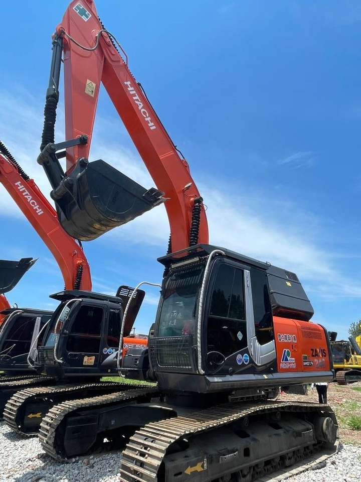 Hitachi ZX 240 - Crawler excavator: picture 1 Hitachi ZX 240 - Crawler excavator: picture 1