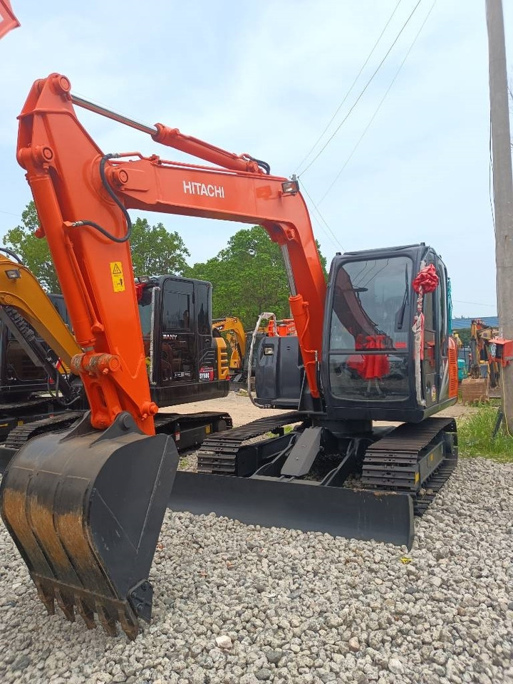 New Crawler excavator Hitachi ZX 70: picture 6