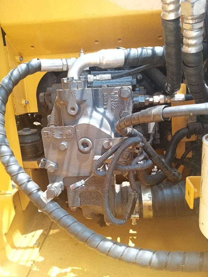 Komatsu PC 130 - Crawler excavator: picture 2 Komatsu PC 130 - Crawler excavator: picture 2