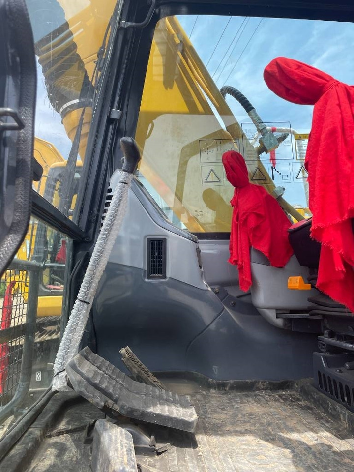 Komatsu PC 130 - Crawler excavator: picture 4 Komatsu PC 130 - Crawler excavator: picture 4