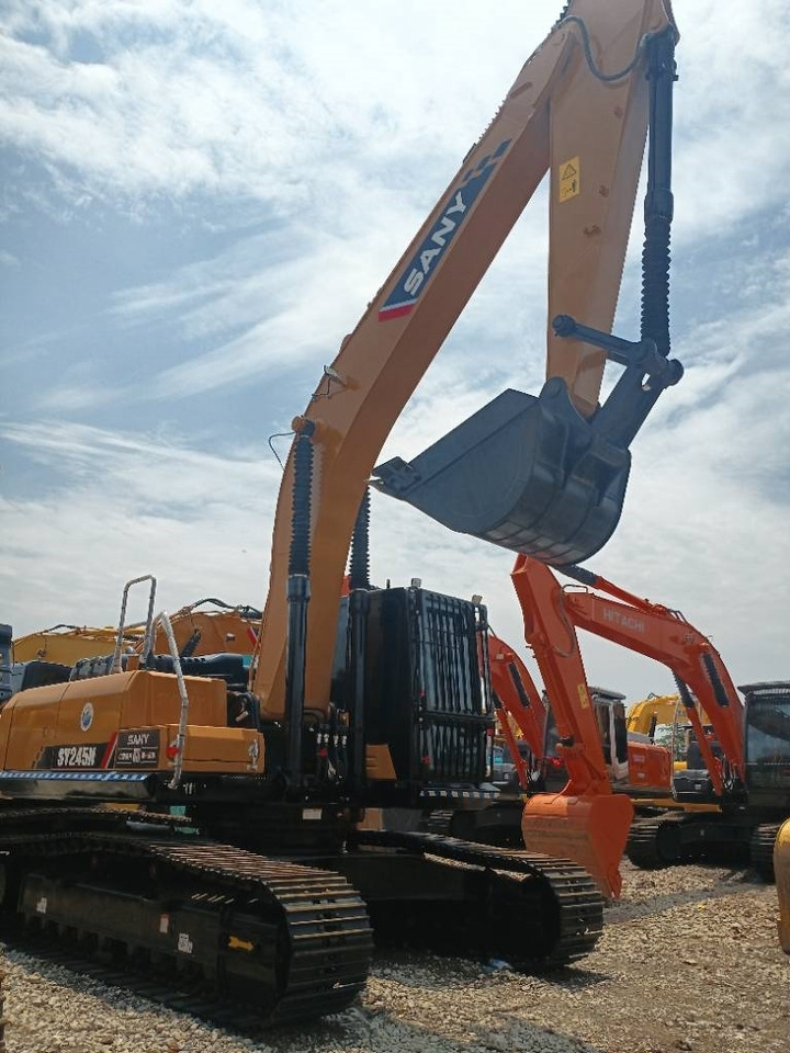 Sany 245 - Crawler excavator: picture 4 Sany 245 - Crawler excavator: picture 4