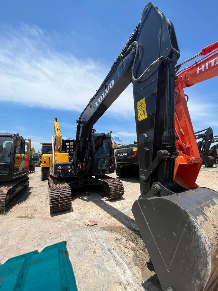 Crawler excavator Volvo EC 140: picture 9