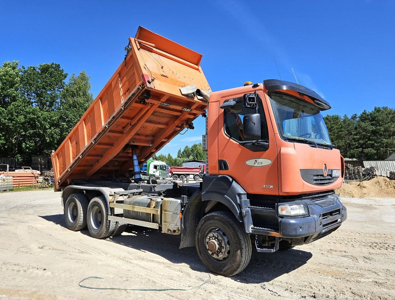 Renault Kerax 450 DXi - 6X6 - Full Spring - Mnual Gearbox - Tipper: picture 3 Renault Kerax 450 DXi - 6X6 - Full Spring - Mnual Gearbox - Tipper: picture 3