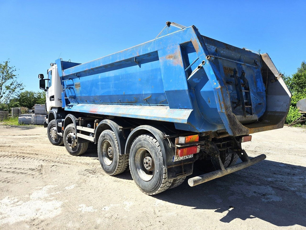 Scania R420 8X4 -Tipper -Full Spring - Tipper: picture 4 Scania R420 8X4 -Tipper -Full Spring - Tipper: picture 4