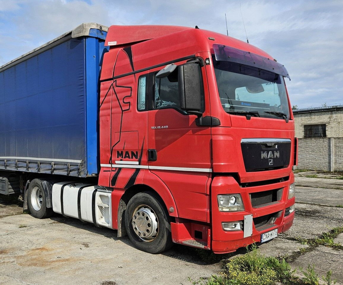 MAN TGX 18.440 XLX - manual - Tractor unit: picture 1 MAN TGX 18.440 XLX - manual - Tractor unit: picture 1