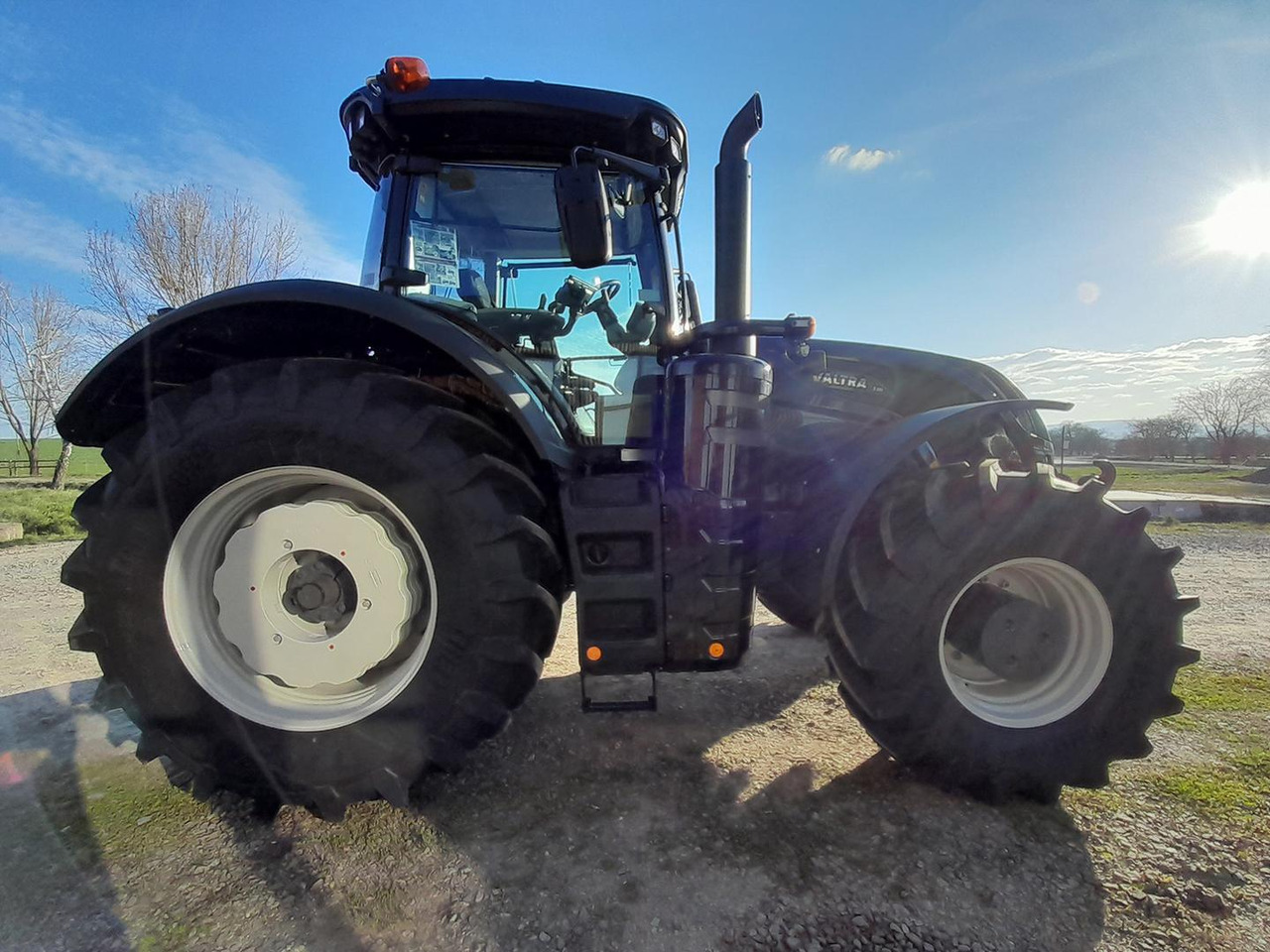 Valtra S, 394, MR 19 - Farm tractor: picture 2 Valtra S, 394, MR 19 - Farm tractor: picture 2