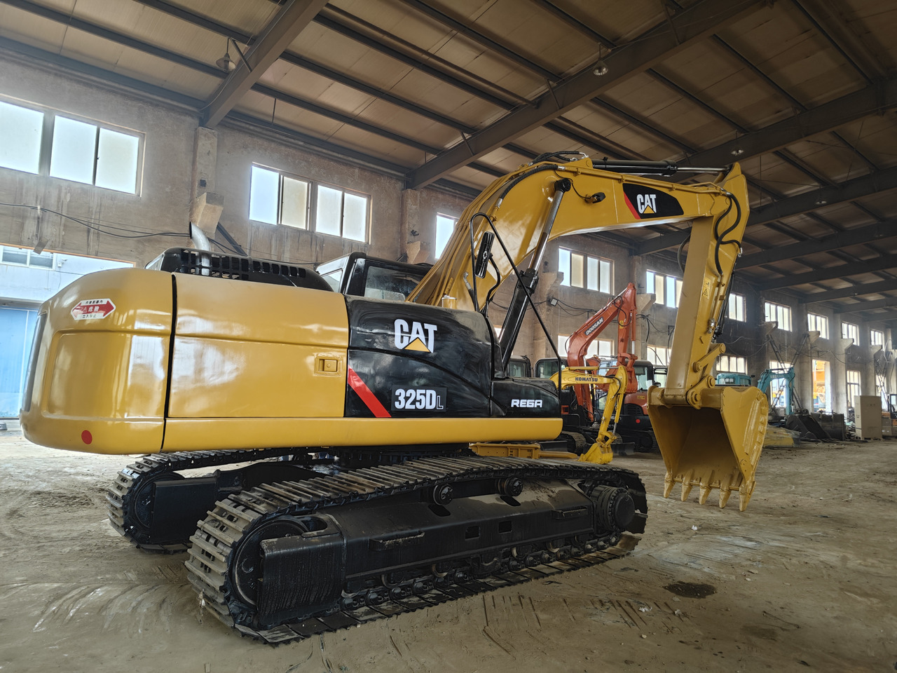 CATERPILLAR 325D - Crawler excavator: picture 4 CATERPILLAR 325D - Crawler excavator: picture 4