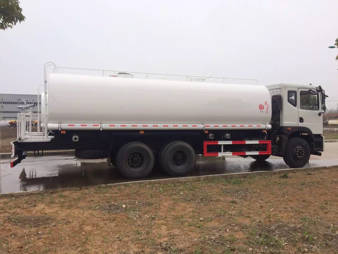 JSIE JSIE5250GSS - Tank truck: picture 3 JSIE JSIE5250GSS - Tank truck: picture 3