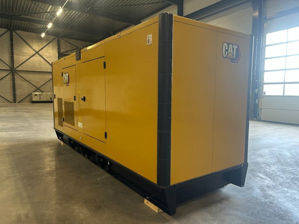 CAT DE400E0 - C13 - 400 kVA Generator - DPX-18023 - Generator set: picture 3 CAT DE400E0 - C13 - 400 kVA Generator - DPX-18023 - Generator set: picture 3