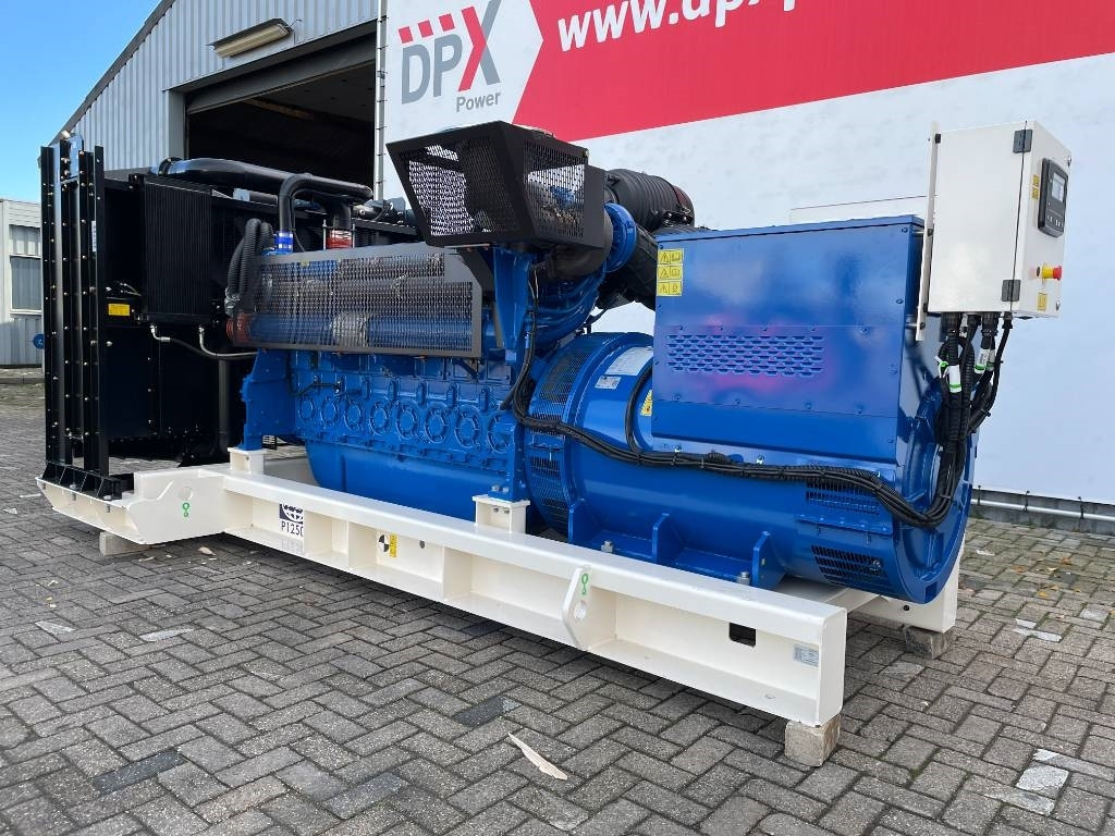 FG Wilson P1250E1 - Perkins - 1250 kVA Genset - DPX-16028-O - Generator set: picture 3 FG Wilson P1250E1 - Perkins - 1250 kVA Genset - DPX-16028-O - Generator set: picture 3