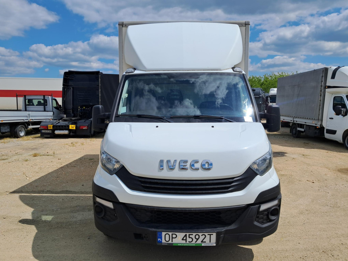 IVECO DAILY KONTENER Z WINDĄ - Box van: picture 3 IVECO DAILY KONTENER Z WINDĄ - Box van: picture 3