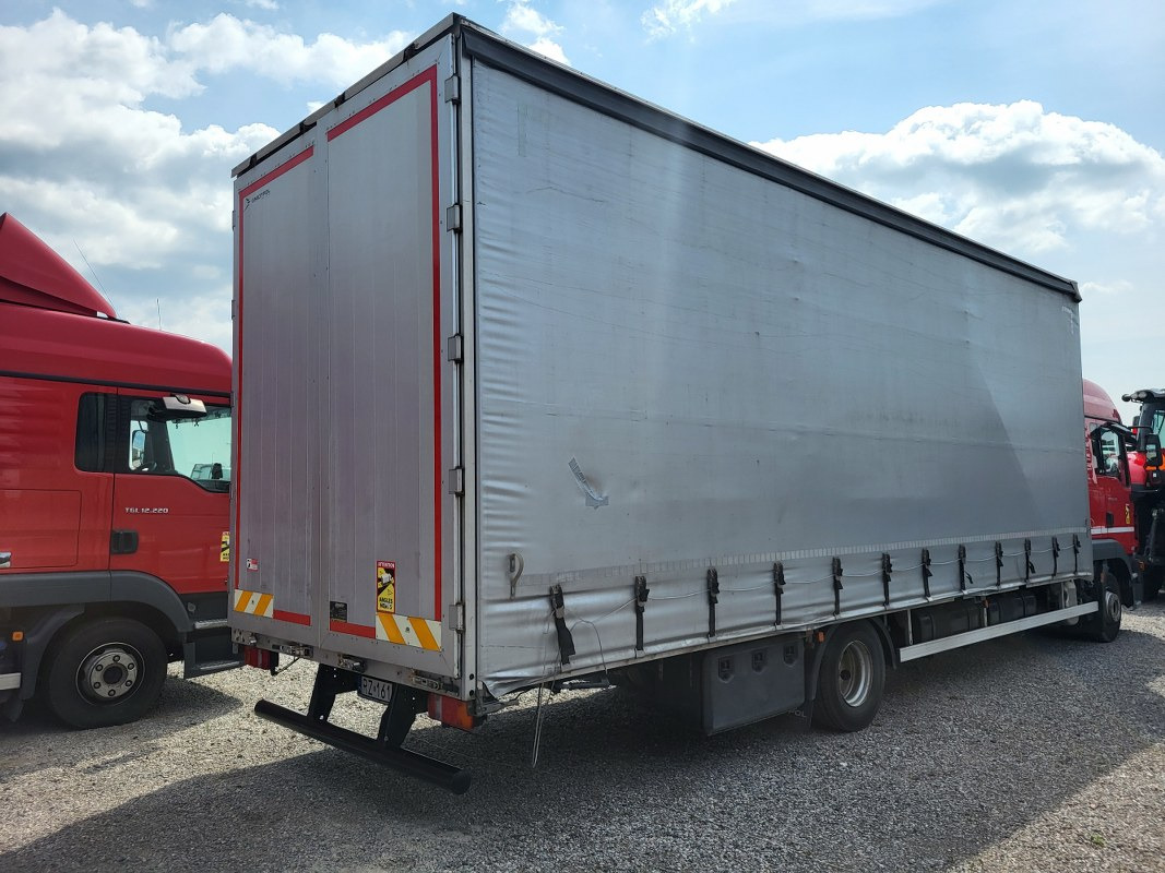 MAN TGL 12.220 SOLÓWKA - Curtainsider truck: picture 5 MAN TGL 12.220 SOLÓWKA - Curtainsider truck: picture 5