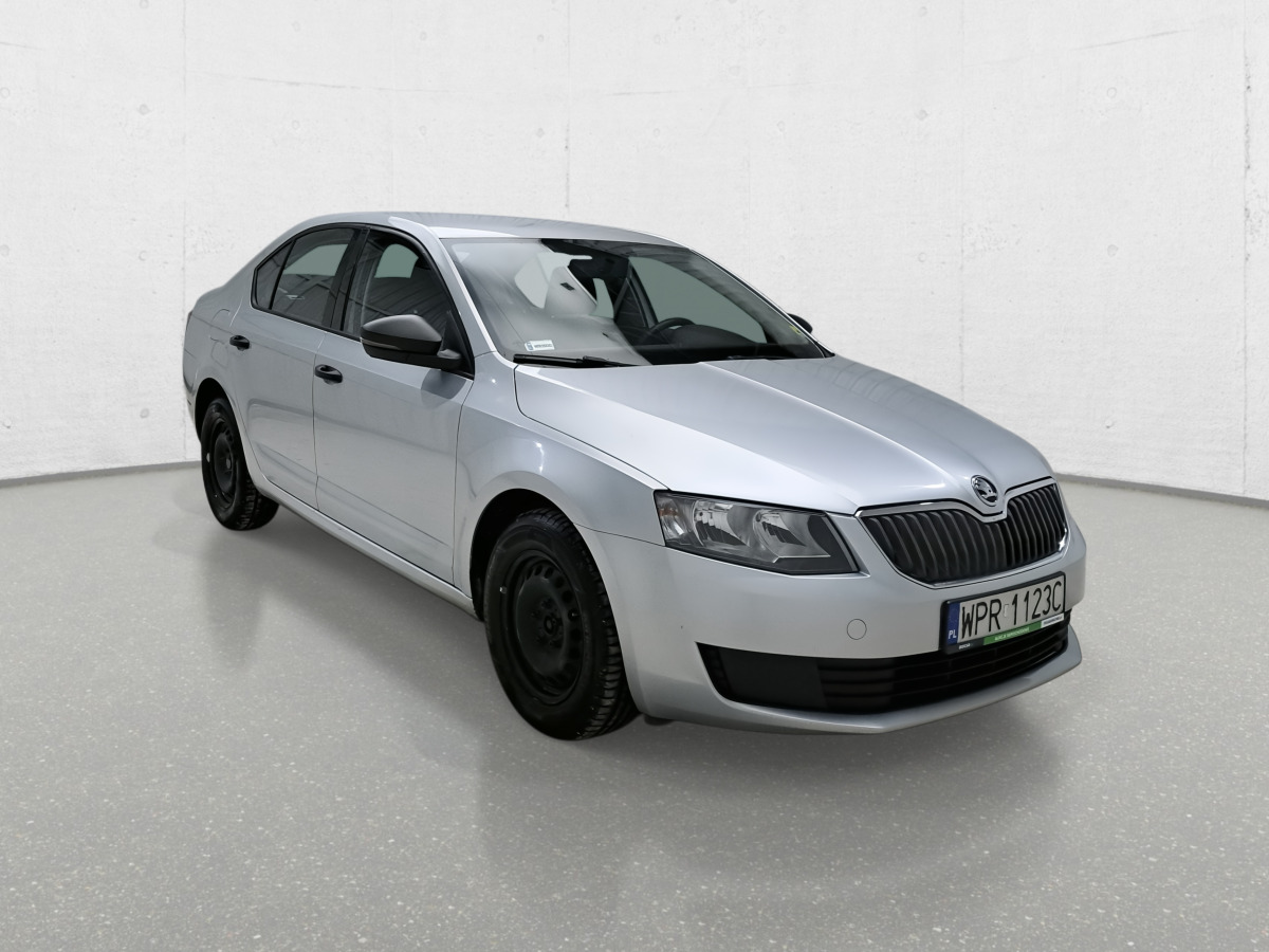 SKODA OCTAVIA HATCHBACK - Hatchback: picture 2 SKODA OCTAVIA HATCHBACK - Hatchback: picture 2