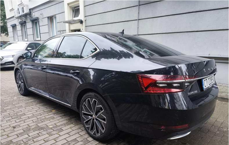 SKODA SUPERB HATCHBACK - Hatchback: picture 5 SKODA SUPERB HATCHBACK - Hatchback: picture 5