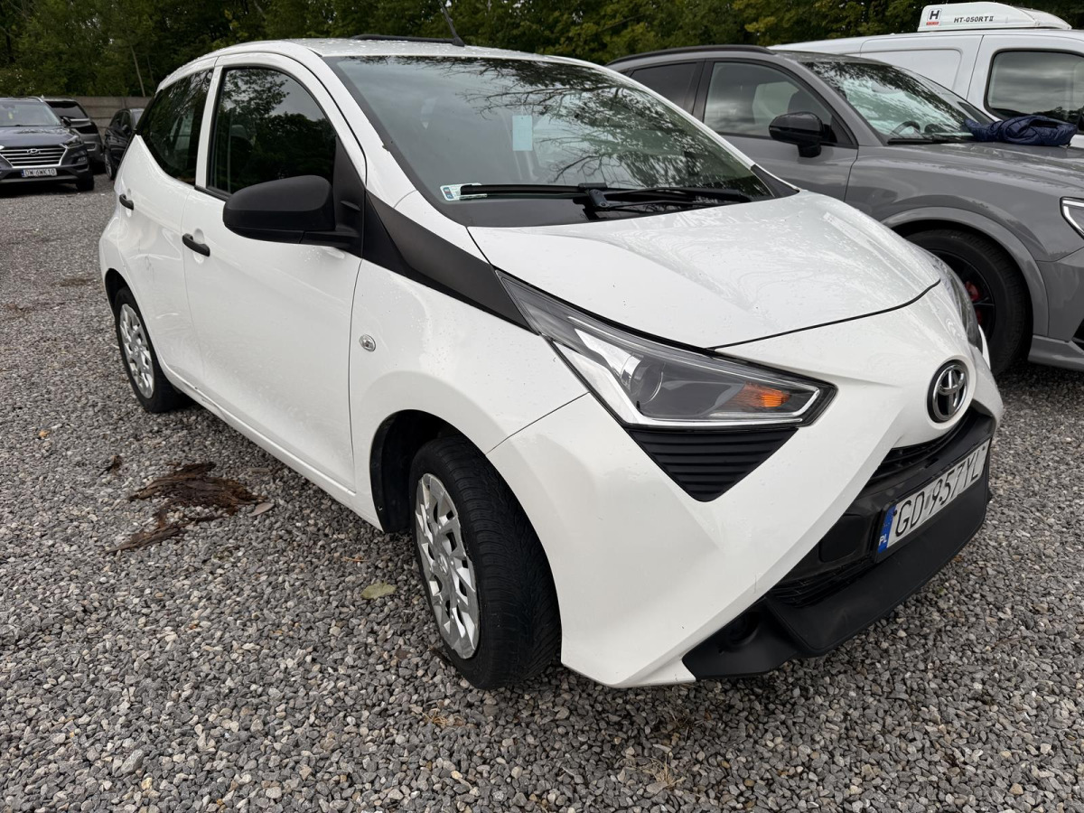Hatchback TOYOTA AYGO VVT-I 5H/B MT5 HATCHBACK - BRAK KLUCZYKÓW: picture 1