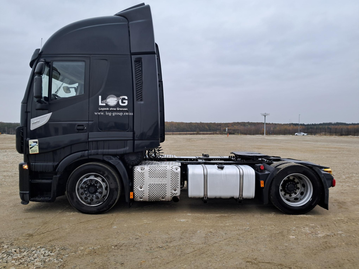 IVECO AS440T CIĄGNIK SIODŁOWY - Tractor unit: picture 4 IVECO AS440T CIĄGNIK SIODŁOWY - Tractor unit: picture 4