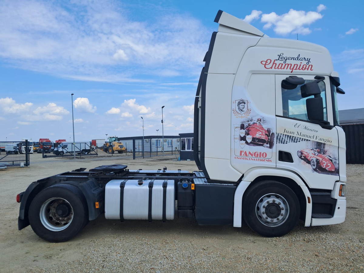 SCANIA R450 CIĄGNIK SIODŁOWY - Tractor unit: picture 4 SCANIA R450 CIĄGNIK SIODŁOWY - Tractor unit: picture 4