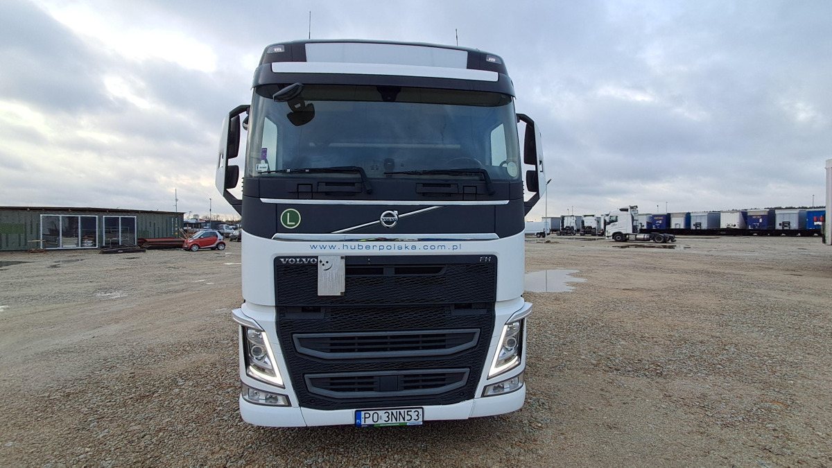 VOLVO FH 460 CIĄGNIK SIODŁOWY - Tractor unit: picture 2 VOLVO FH 460 CIĄGNIK SIODŁOWY - Tractor unit: picture 2