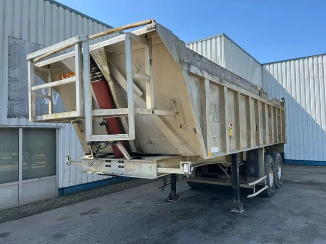 Benalu 2 Axle Alu Tipper , Spring Suspension , Drum Brakes, Fruehauf Axles - Tipper semi-trailer: picture 5 Benalu 2 Axle Alu Tipper , Spring Suspension , Drum Brakes, Fruehauf Axles - Tipper semi-trailer: picture 5