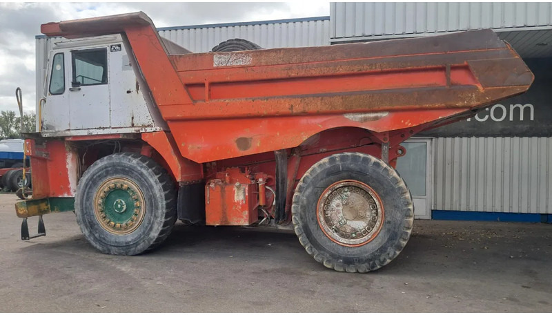Hitachi Euclid R40C - Rigid dumper/ Rock truck: picture 2 Hitachi Euclid R40C - Rigid dumper/ Rock truck: picture 2