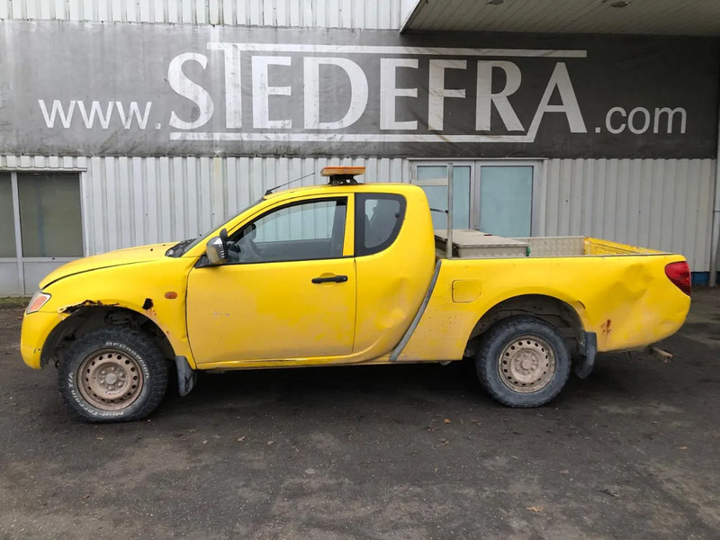 Mitsubishi L200 , 4x4 , 2.5 Di-D , Club cab - Car: picture 2 Mitsubishi L200 , 4x4 , 2.5 Di-D , Club cab - Car: picture 2