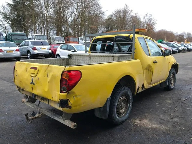 Mitsubishi L200 , 4x4 , 2.5 Di-D , Club cab - Car: picture 3 Mitsubishi L200 , 4x4 , 2.5 Di-D , Club cab - Car: picture 3