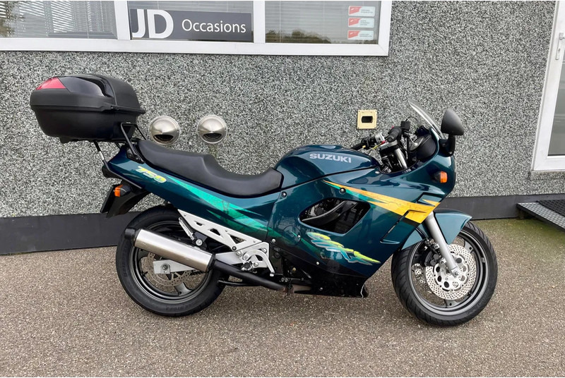 Suzuki GSX 600 F - Motorcycle: picture 1 Suzuki GSX 600 F - Motorcycle: picture 1