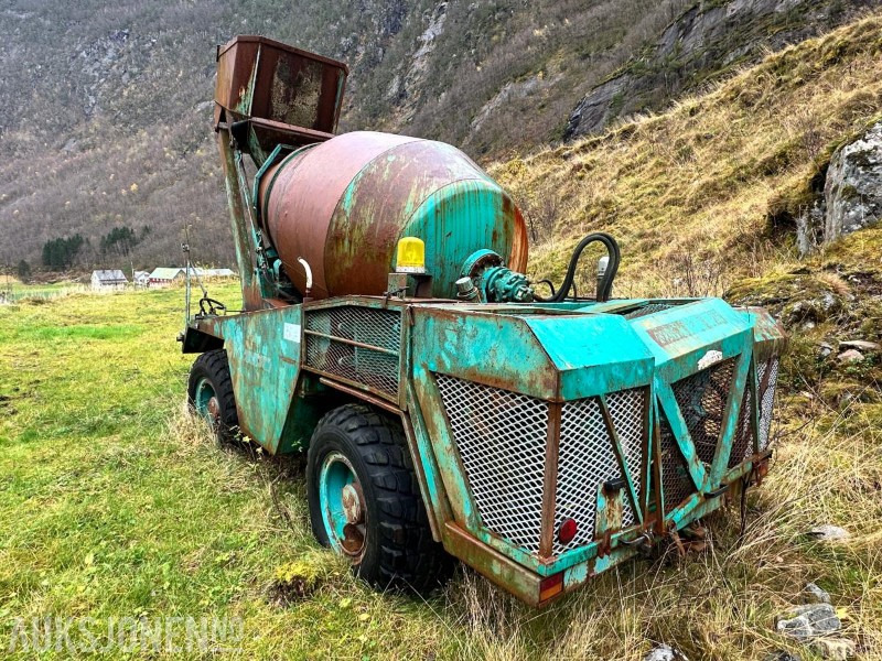 1984 Mariner 35 Betongblander Deleobjekt - Construction equipment: picture 3 1984 Mariner 35 Betongblander Deleobjekt - Construction equipment: picture 3