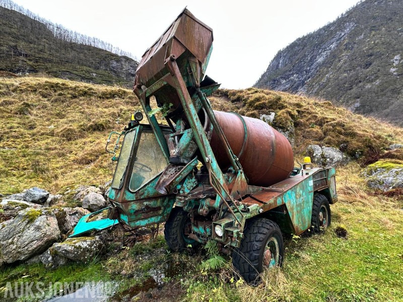 1984 Mariner 35 Betongblander Deleobjekt - Construction equipment: picture 1 1984 Mariner 35 Betongblander Deleobjekt - Construction equipment: picture 1