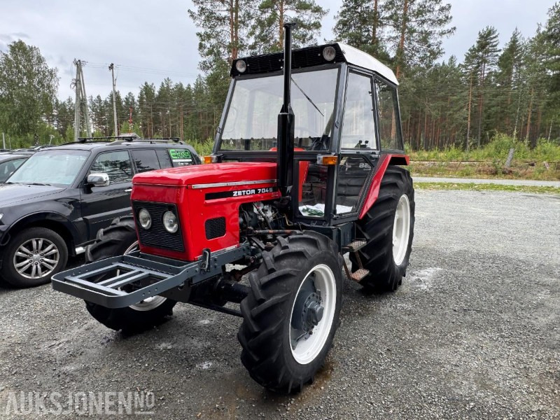 Farm tractor 1984 Zetor 7045 traktor: picture 1