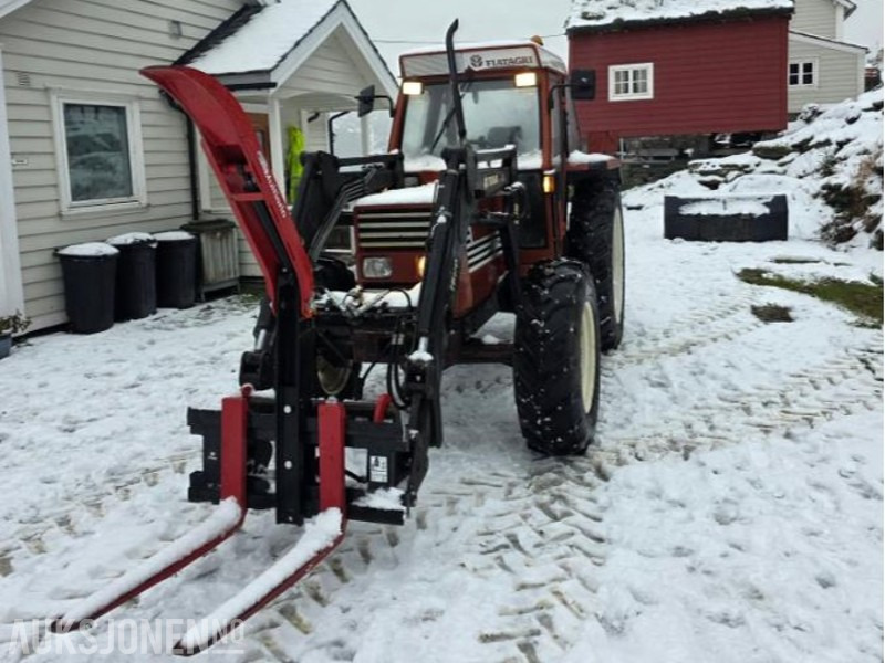 1986 Fiat 80-90 MVA FRI TRAKTOR MED FRONSKUFFE OG TRIMA FRONTLASTER - Farm tractor: picture 2 1986 Fiat 80-90 MVA FRI TRAKTOR MED FRONSKUFFE OG TRIMA FRONTLASTER - Farm tractor: picture 2