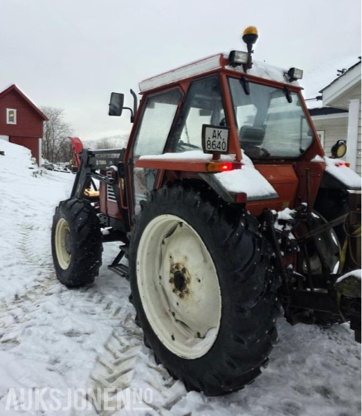 1986 Fiat 80-90 MVA FRI TRAKTOR MED FRONSKUFFE OG TRIMA FRONTLASTER - Farm tractor: picture 3 1986 Fiat 80-90 MVA FRI TRAKTOR MED FRONSKUFFE OG TRIMA FRONTLASTER - Farm tractor: picture 3