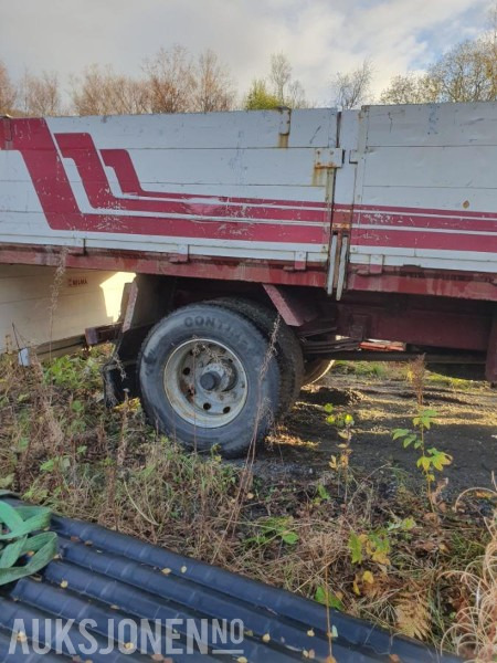 Tipper 1986 Volvo FL6164X2 tippbil med kran: picture 9