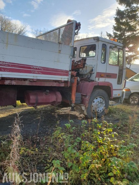 Tipper 1986 Volvo FL6164X2 tippbil med kran: picture 10