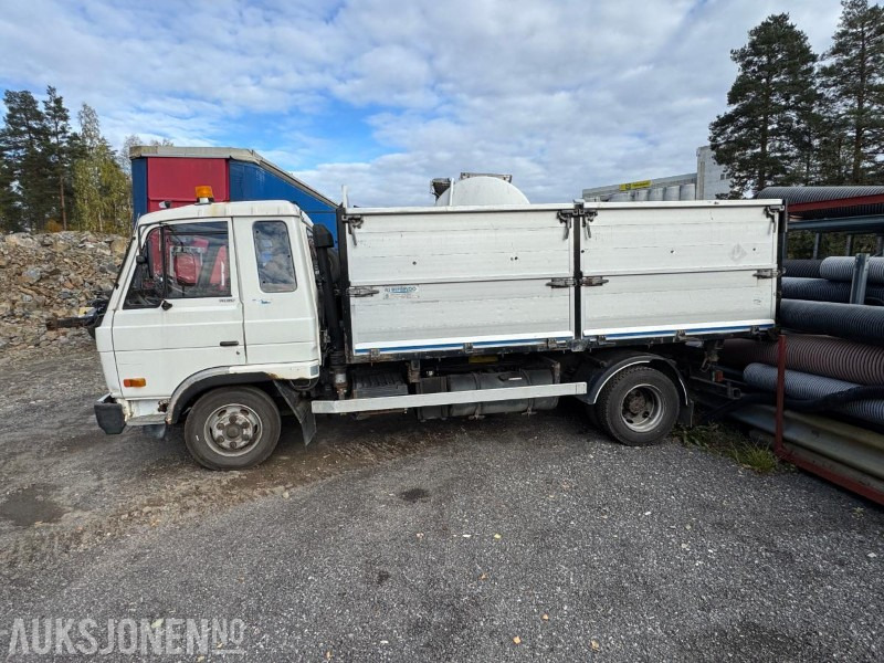 1993 Nissan Diesel planbil - Dropside/ Flatbed truck: picture 2 1993 Nissan Diesel planbil - Dropside/ Flatbed truck: picture 2