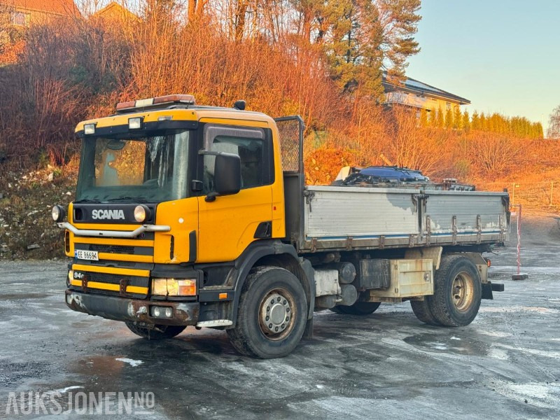 1998 Scania P-serie - 4x2 - Tippbil - Eu-godkjent til 08/26 - Km: 335523 - Tipper: picture 1 1998 Scania P-serie - 4x2 - Tippbil - Eu-godkjent til 08/26 - Km: 335523 - Tipper: picture 1