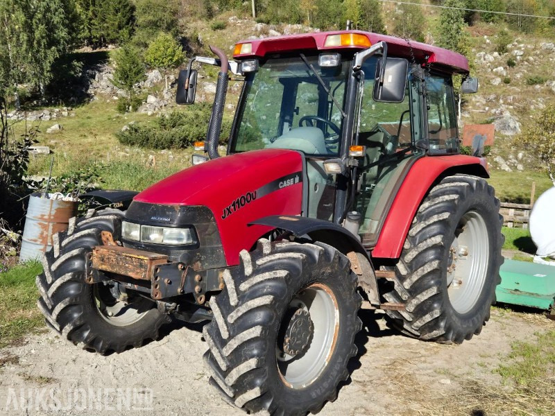 2004 CASE IH JX1100U Maxxima 4WD - Farm tractor: picture 1 2004 CASE IH JX1100U Maxxima 4WD - Farm tractor: picture 1