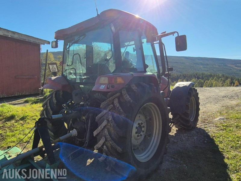 2004 CASE IH JX1100U Maxxima 4WD - Farm tractor: picture 5 2004 CASE IH JX1100U Maxxima 4WD - Farm tractor: picture 5